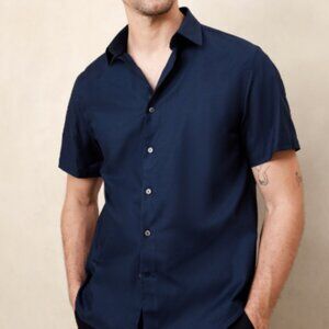 Banana Republic Factory Wrinkle Resistant Slim Short Sleeve Dress Shirt